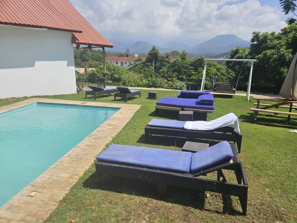 Boulevard Inn Mt Meru Аруша Экстерьер фото