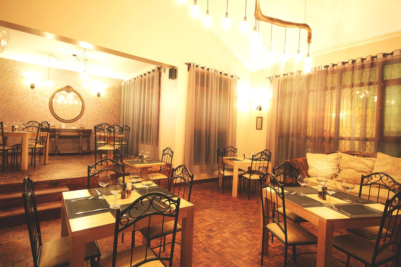 Boulevard Inn Mt Meru Аруша Экстерьер фото